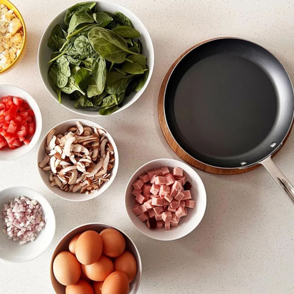 All-Clad D3 Pro Nonstick 3-ply Bonded Cookware, Egg Perfect Pan, 11 inch