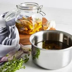 All-Clad D3 Stainless Everyday 3-ply Bonded Cookware; Sauce Pan with lid; 1.5 quart