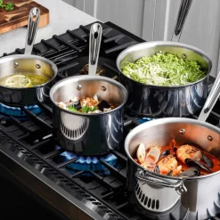 All-Clad D3 Stainless 3-ply Bonded Cookware, Sauce Pan with lid, 1.5 quart