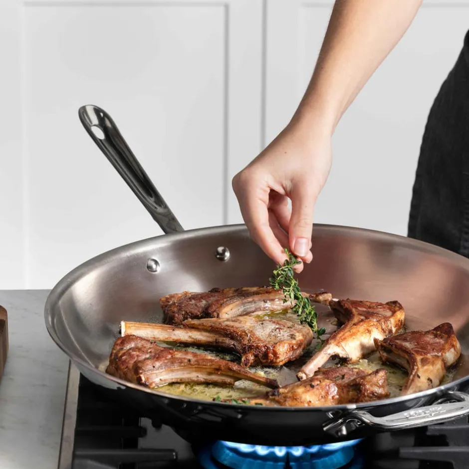 All-Clad 14-Inch Fry Pan with Lid / Big Batches, Big Flavours