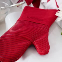 All-Clad 2-Pack Chilli Red Oven Mitt Set / Reliable Heat Protection