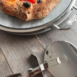 All-Clad Pizza Stone Set / Bake and Serve Perfect Pizzas with