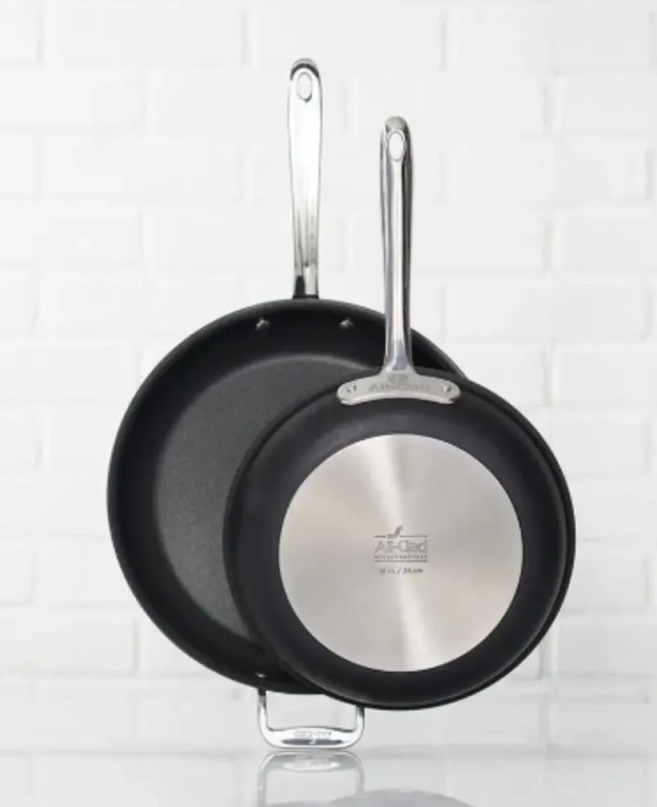All-Clad 4-Quart Essential Pan with Lid / NS Pro Multi-Use Cookware