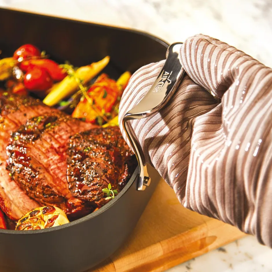 All-Clad Small Roaster with Rack / Essentials Nonstick for Perfect Roasts